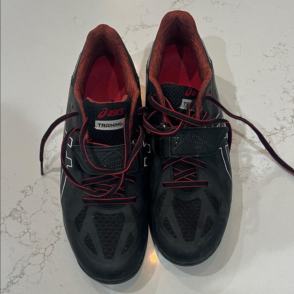 ASICS Men's Black and Red Lifting Shoes